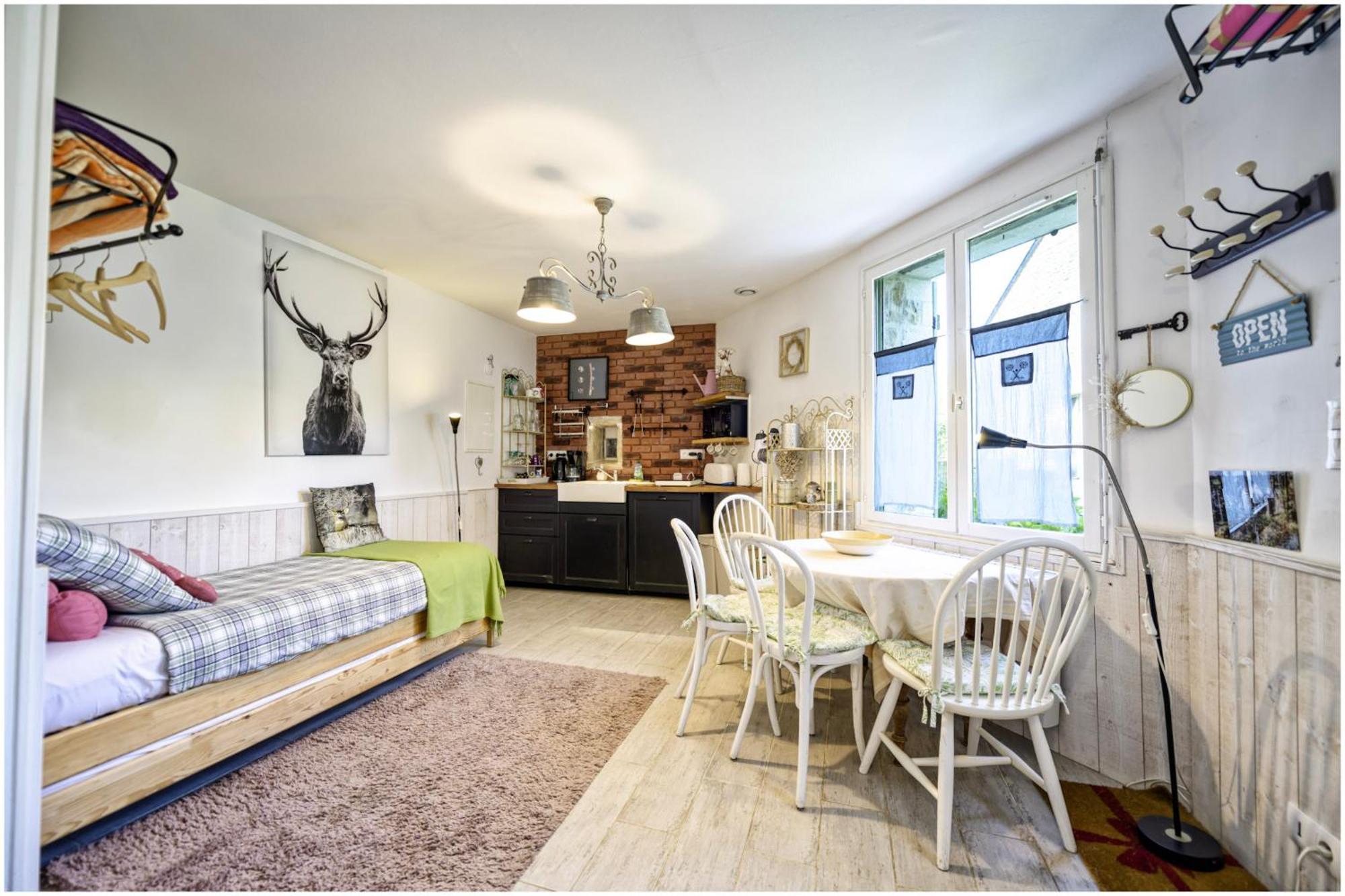 Les 2 Gites Des Chambres De Capucine Carcagny 部屋 写真